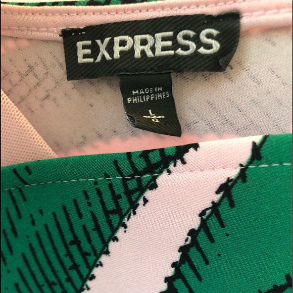 Tropical V-Neck Peplum Top - Picture 4 of 7